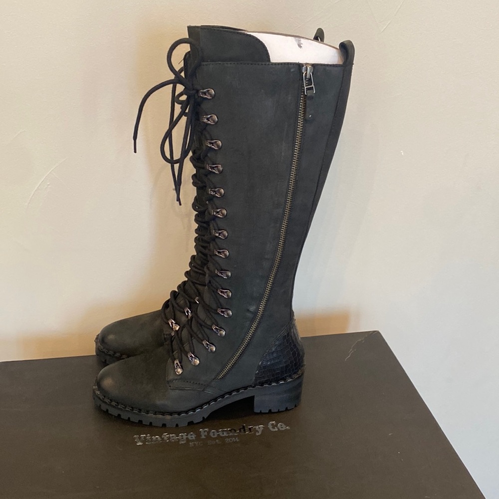 Vintage Foundry Henrietta Boots